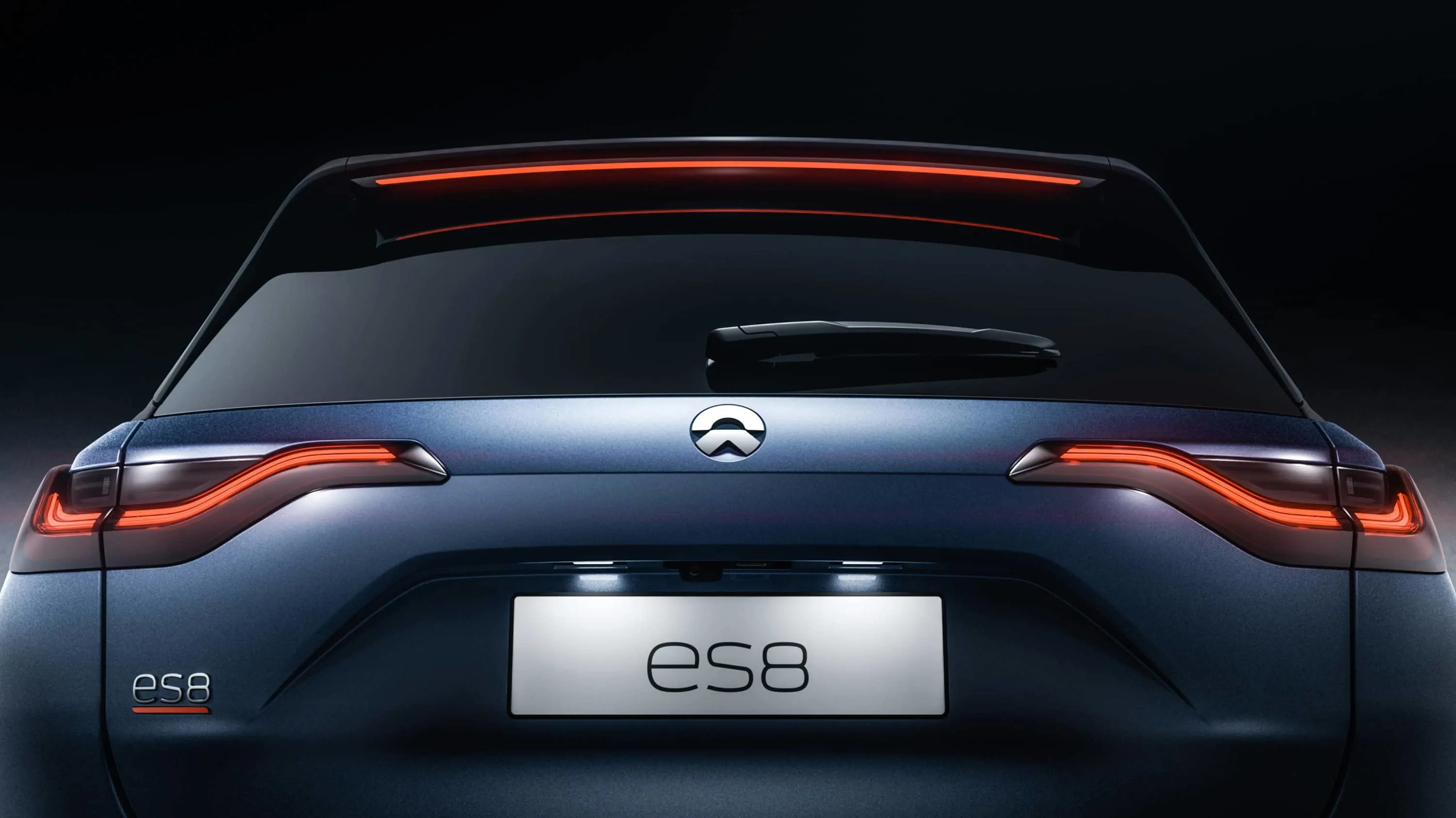 Nio ES8