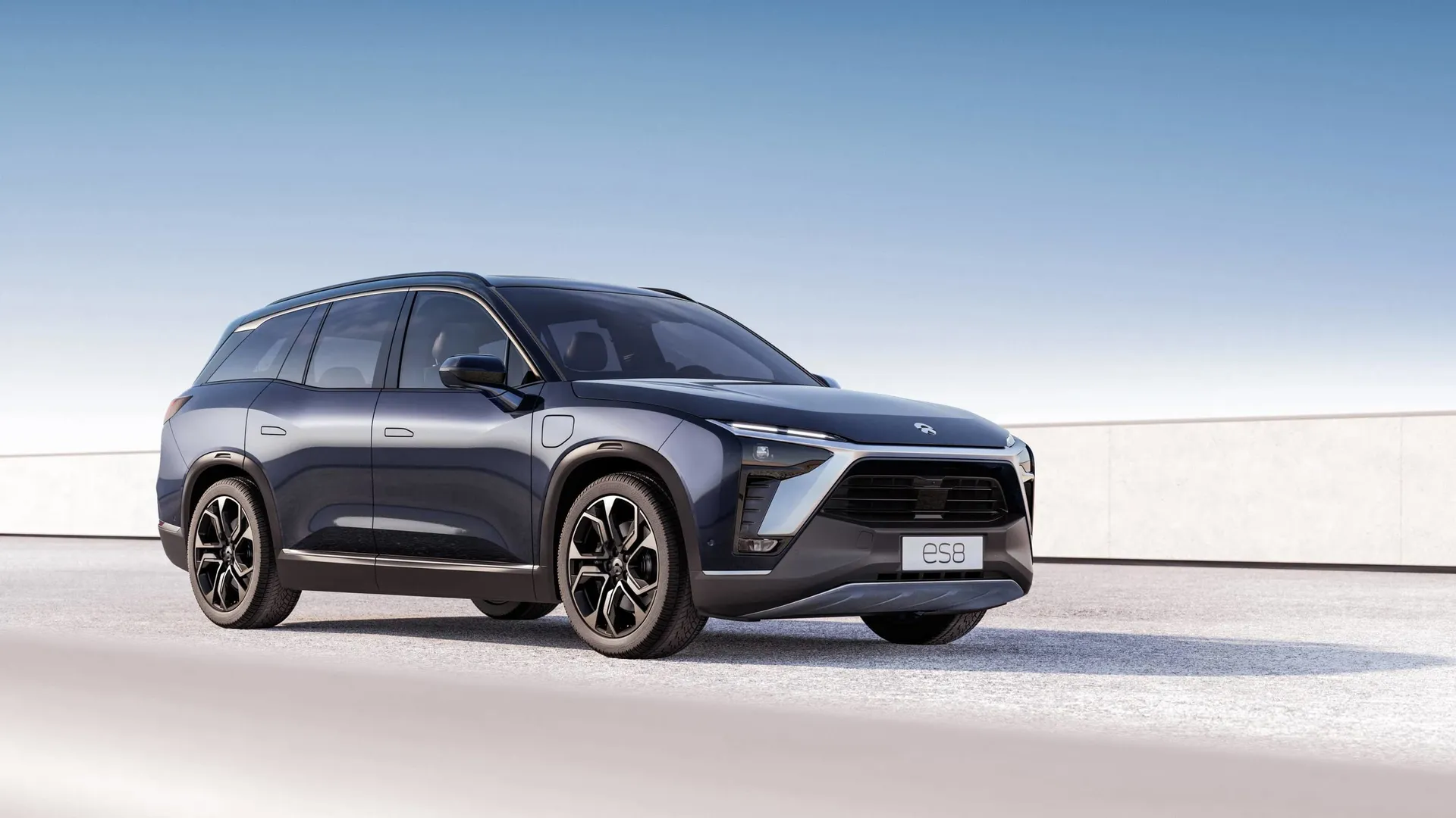 Nio ES8