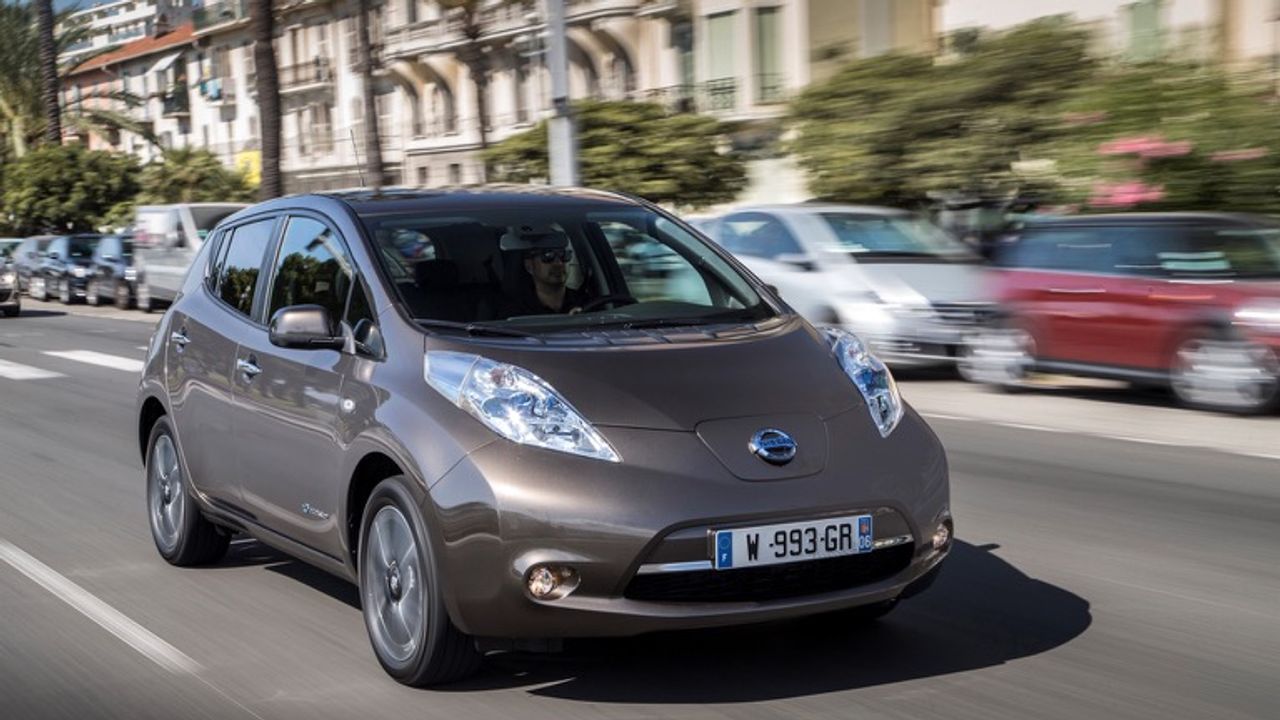 Nissan LEAF 24 kWh (MY11-13)