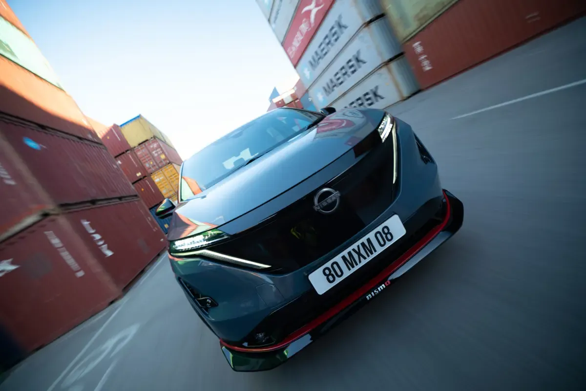 Elettronauti - Nissan Ariya NISMO - Esterno - Vista anteriore