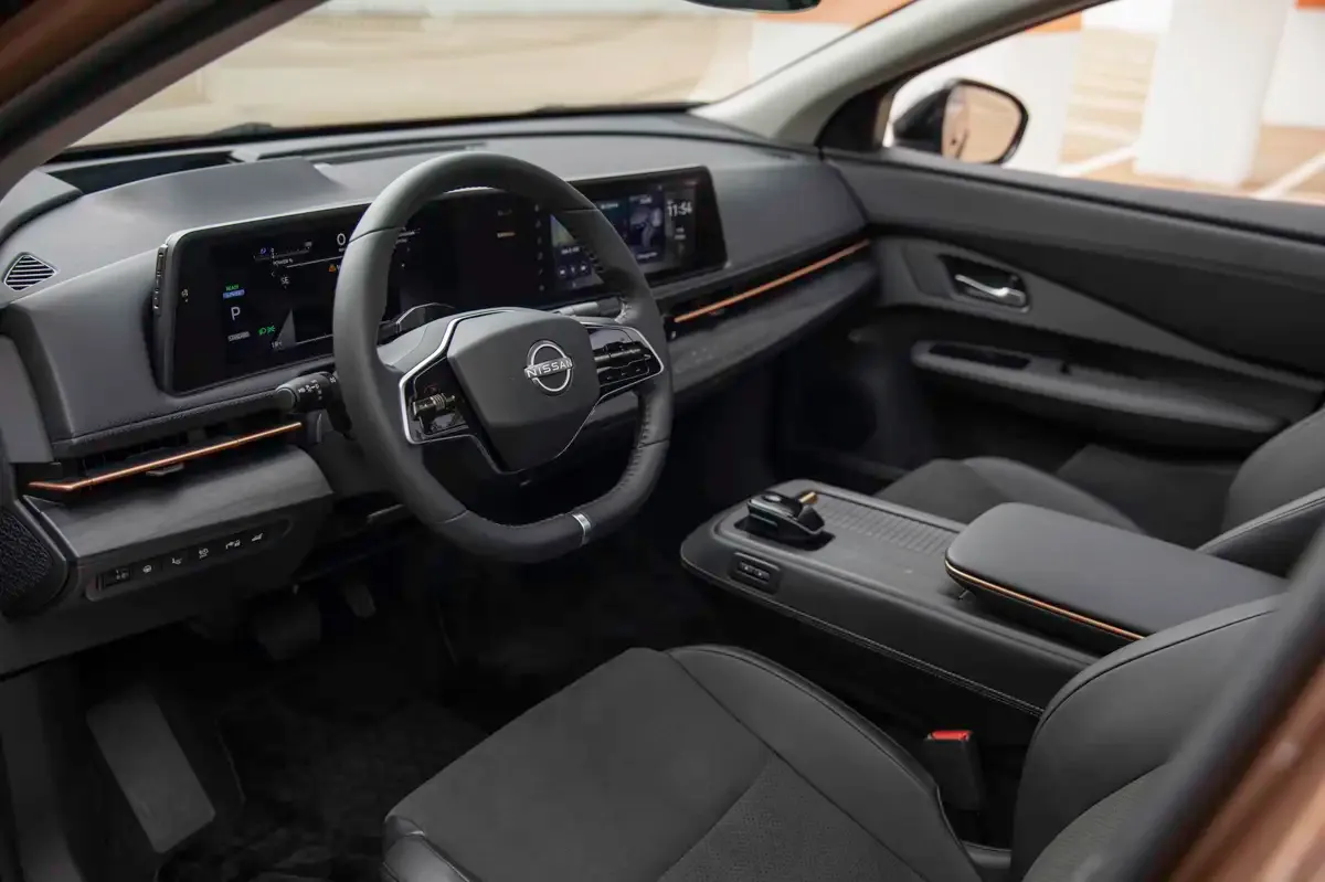 Elettronauti - Nissan Ariya 87kWh - Infotainment - Vista della plancia
