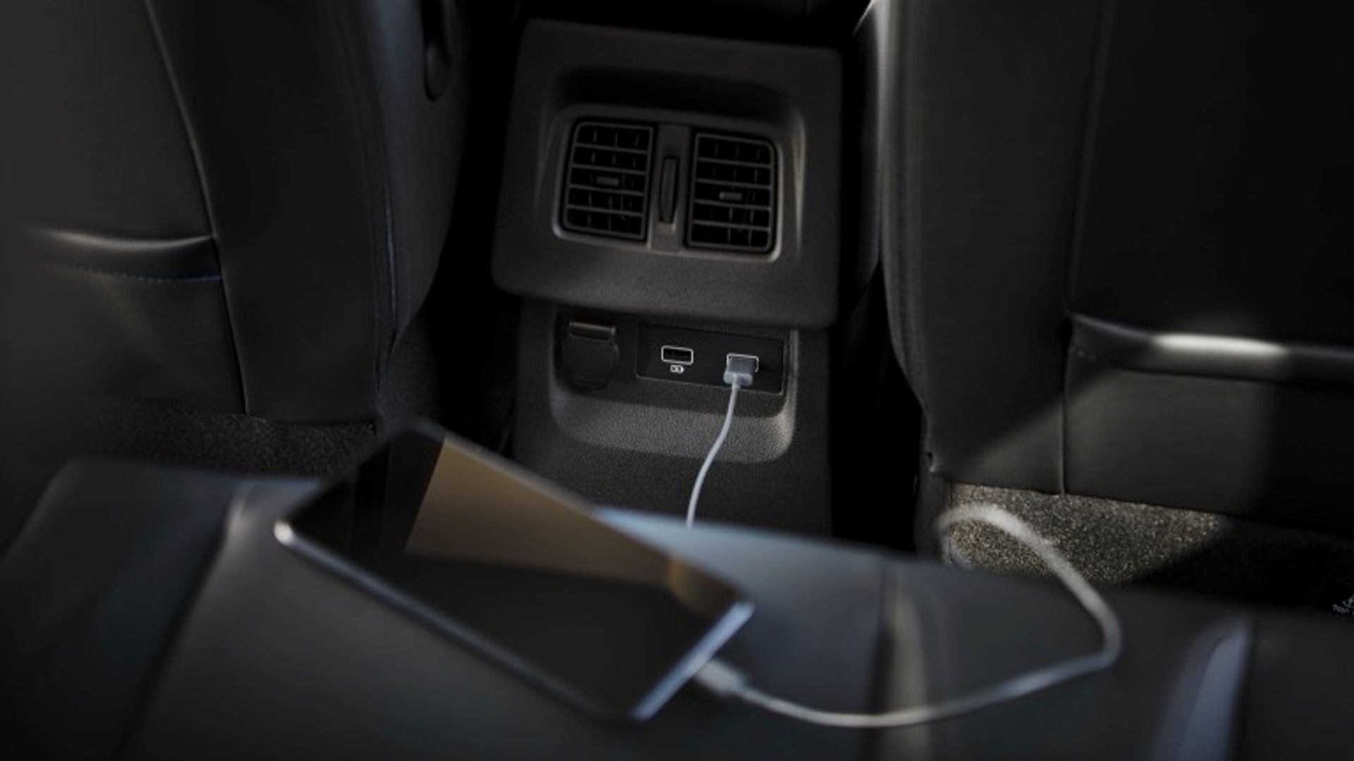 Elettronauti - Nissan Townstar EV Passenger - Grigio - Esterno - Vista anteriore a tre quarti