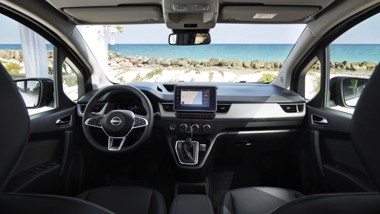 Elettronauti - Nissan Townstar EV Passenger - Bianco - Esterno - Vista anteriore a tre quarti