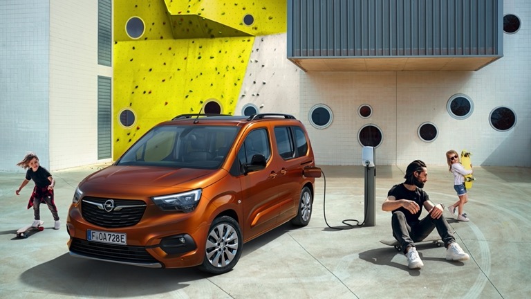Opel Combo-e Life 50 kWh
