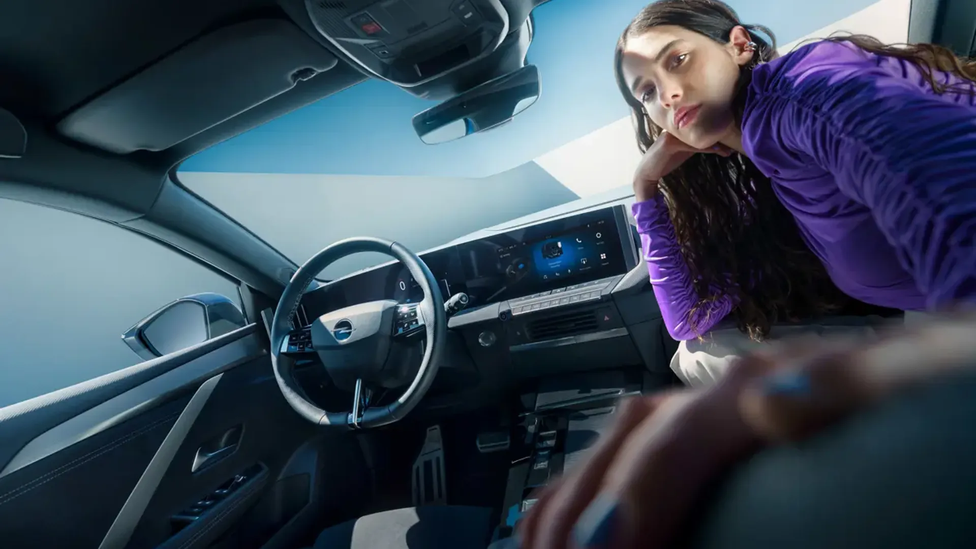 Elettronauti - Opel Astra Electric 54kWh - Plancia - Vista della plancia