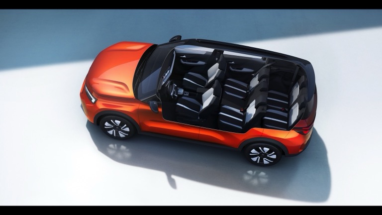 Elettronauti - Opel Frontera Electric 44 kWh - Blu - Esterno - Vista anteriore a tre quarti