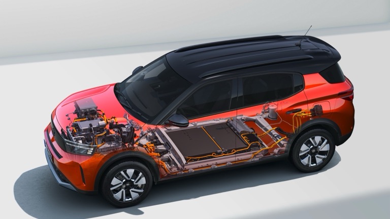 Elettronauti - Opel Frontera Electric 44 kWh - Arancione - Esterno - Vista anteriore a tre quarti
