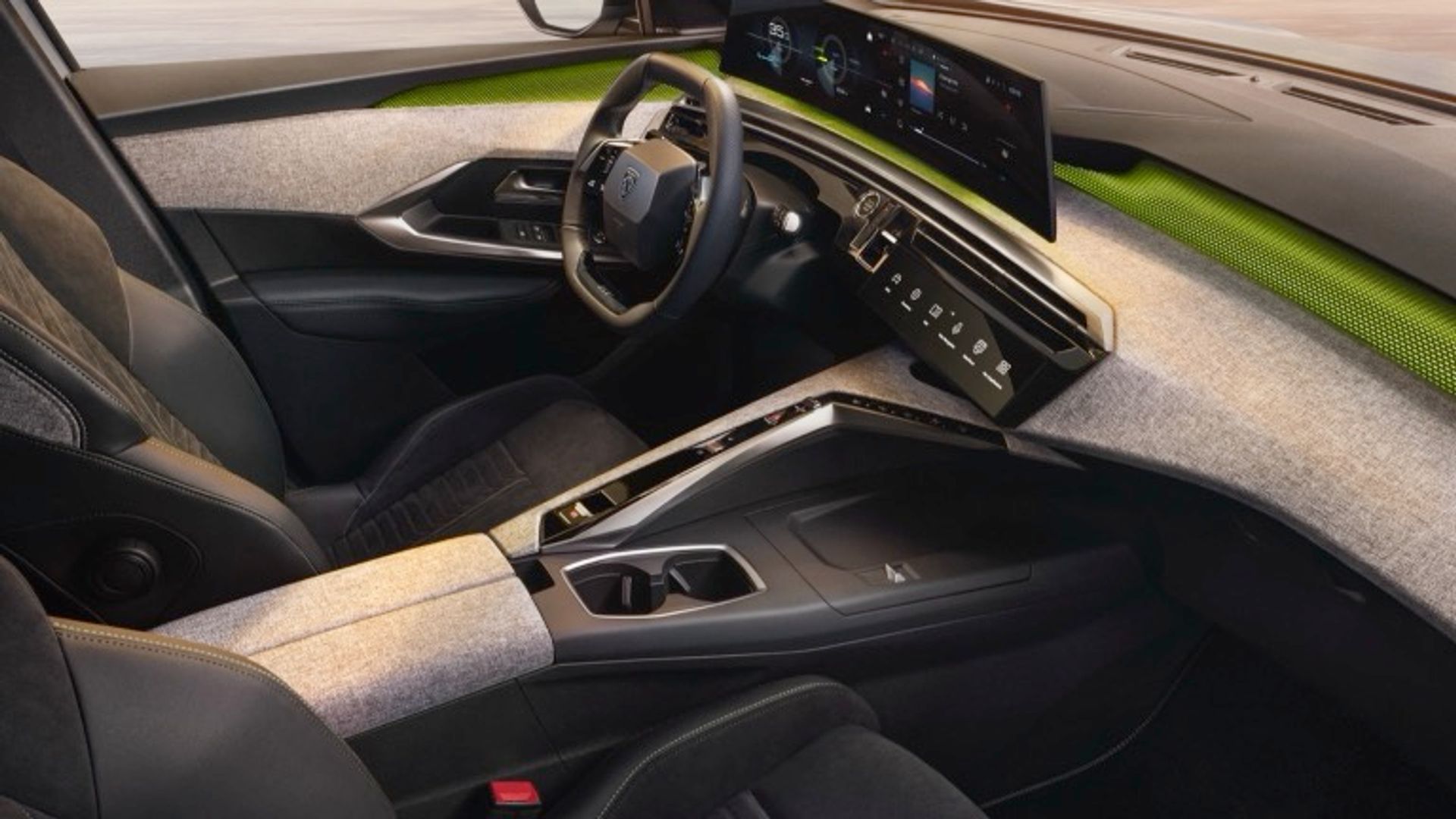 Peugeot e-5008 73 kWh