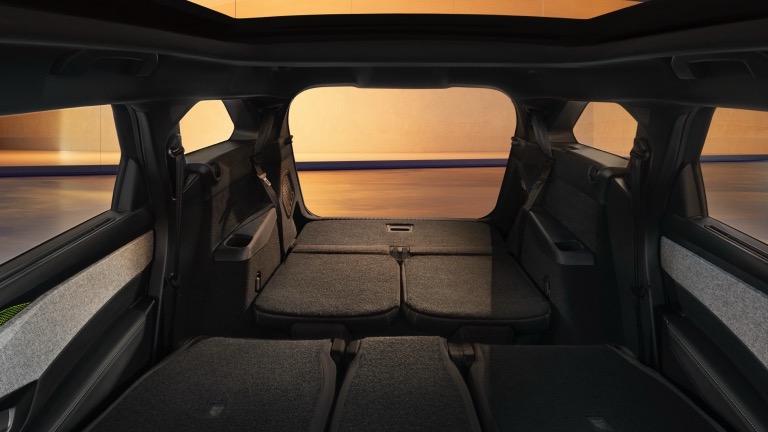 Peugeot e-5008 73 kWh
