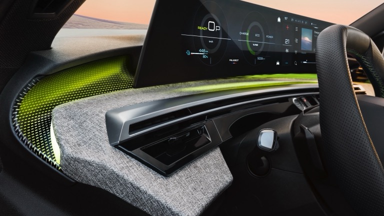 Peugeot e-5008 73 kWh