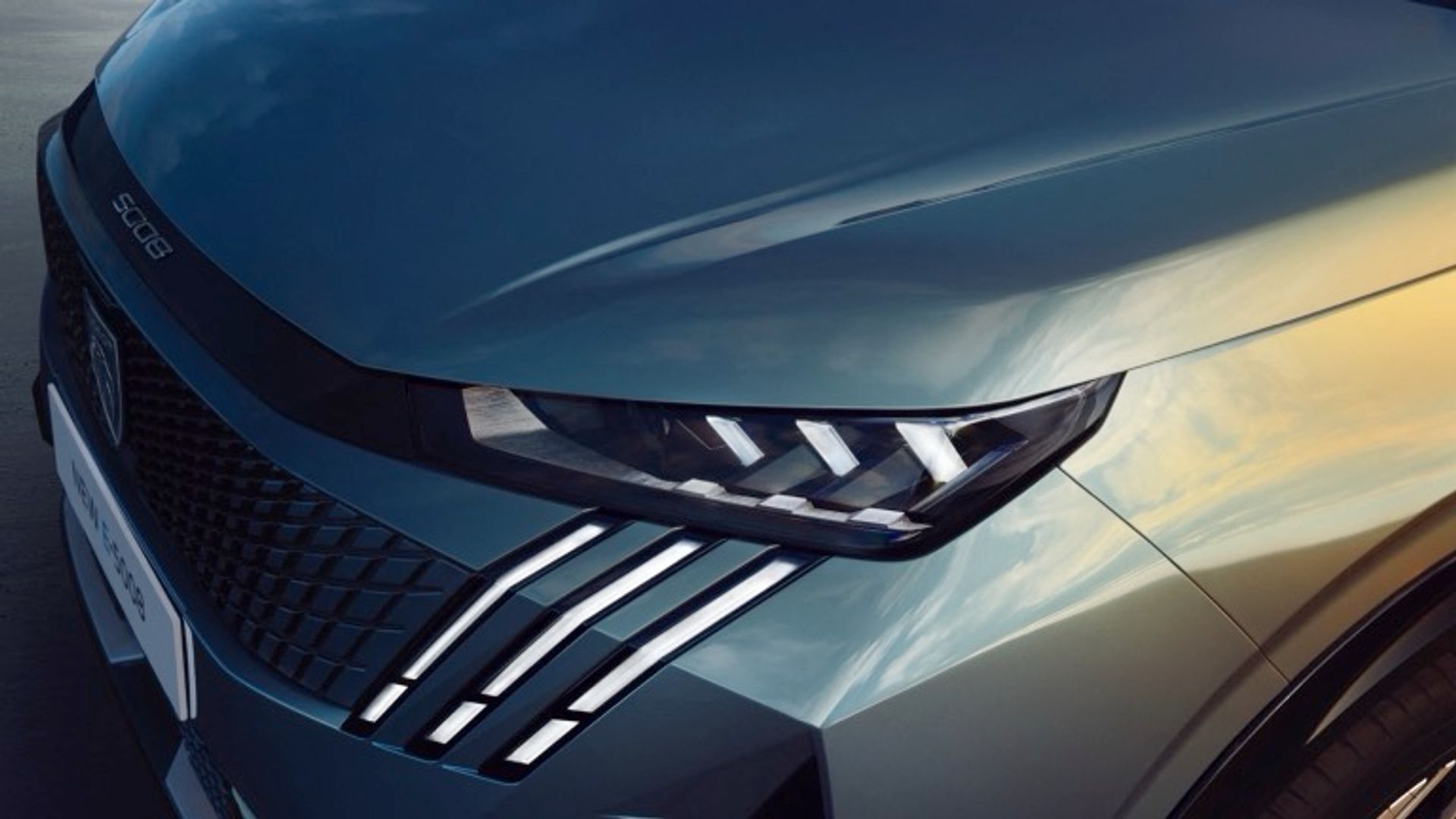Peugeot e-5008 73 kWh