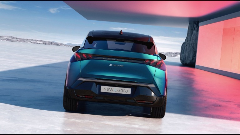Peugeot e-3008 73 kWh