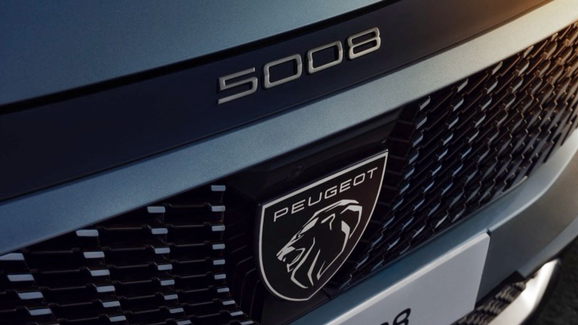 Peugeot e-5008 73 kWh
