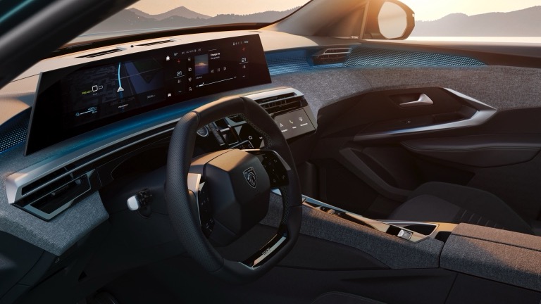 Peugeot e-3008 73 kWh