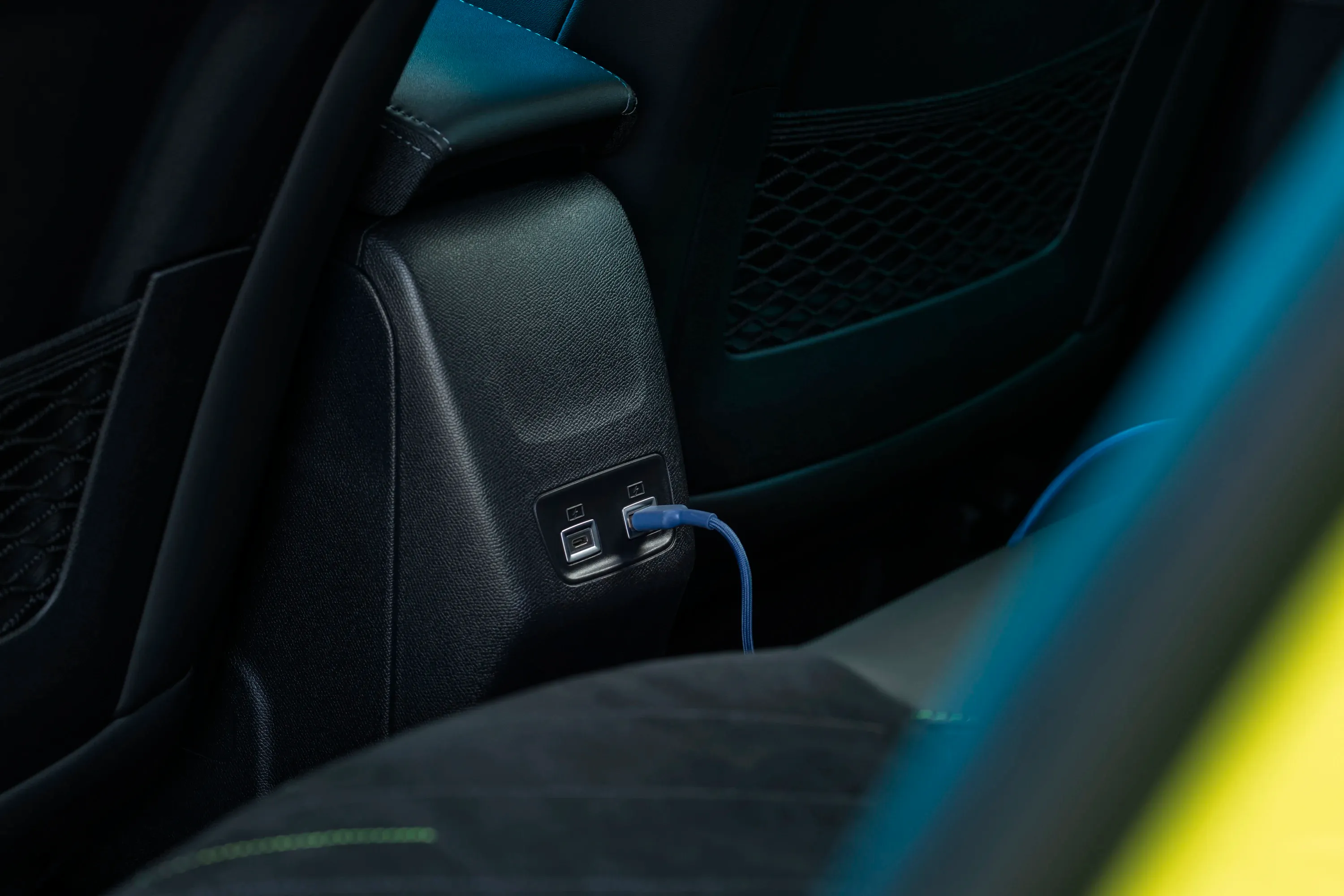 Elettronauti - Peugeot e-208