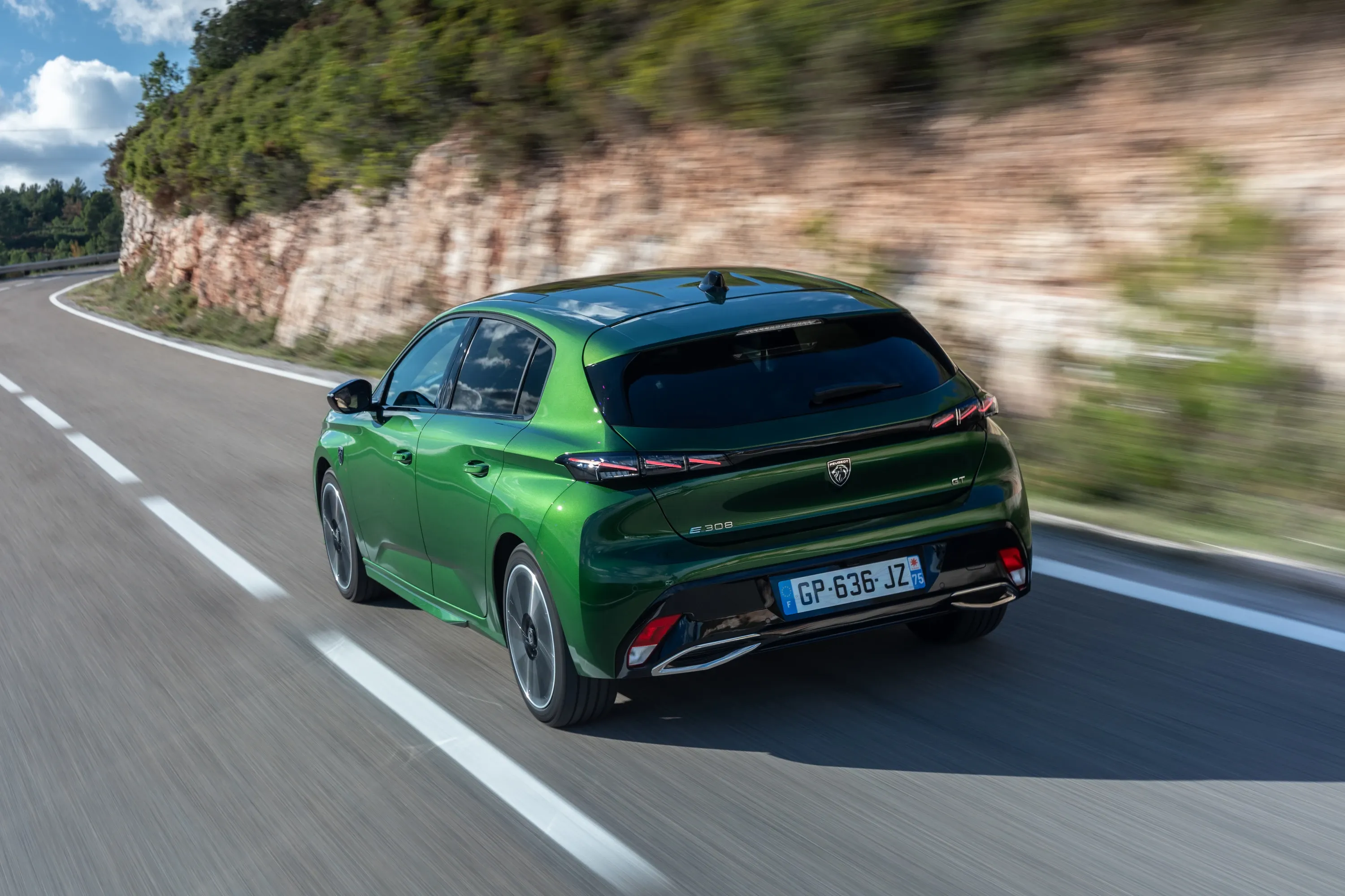 Elettronauti - Peugeot e-308