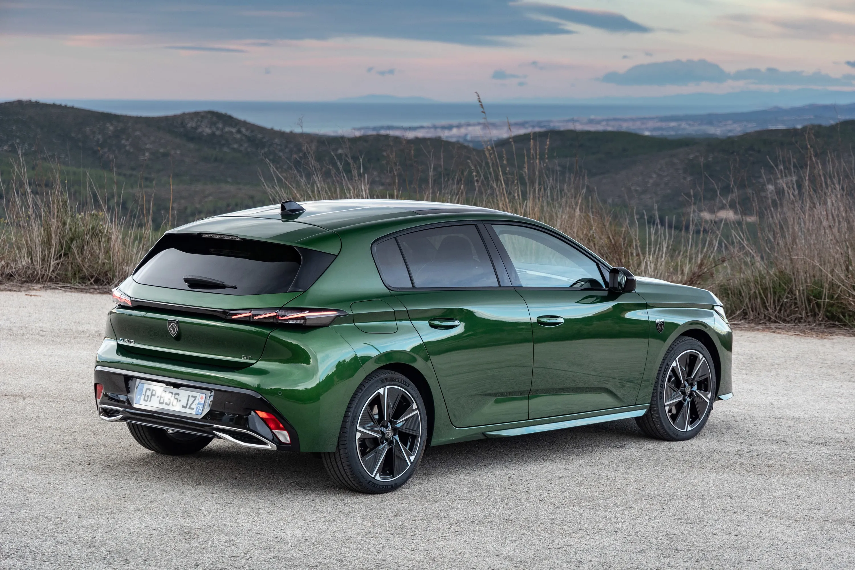 Elettronauti - Peugeot e-308