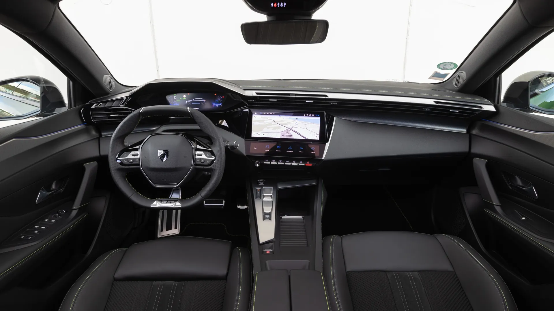 Elettronauti - Peugeot e-308