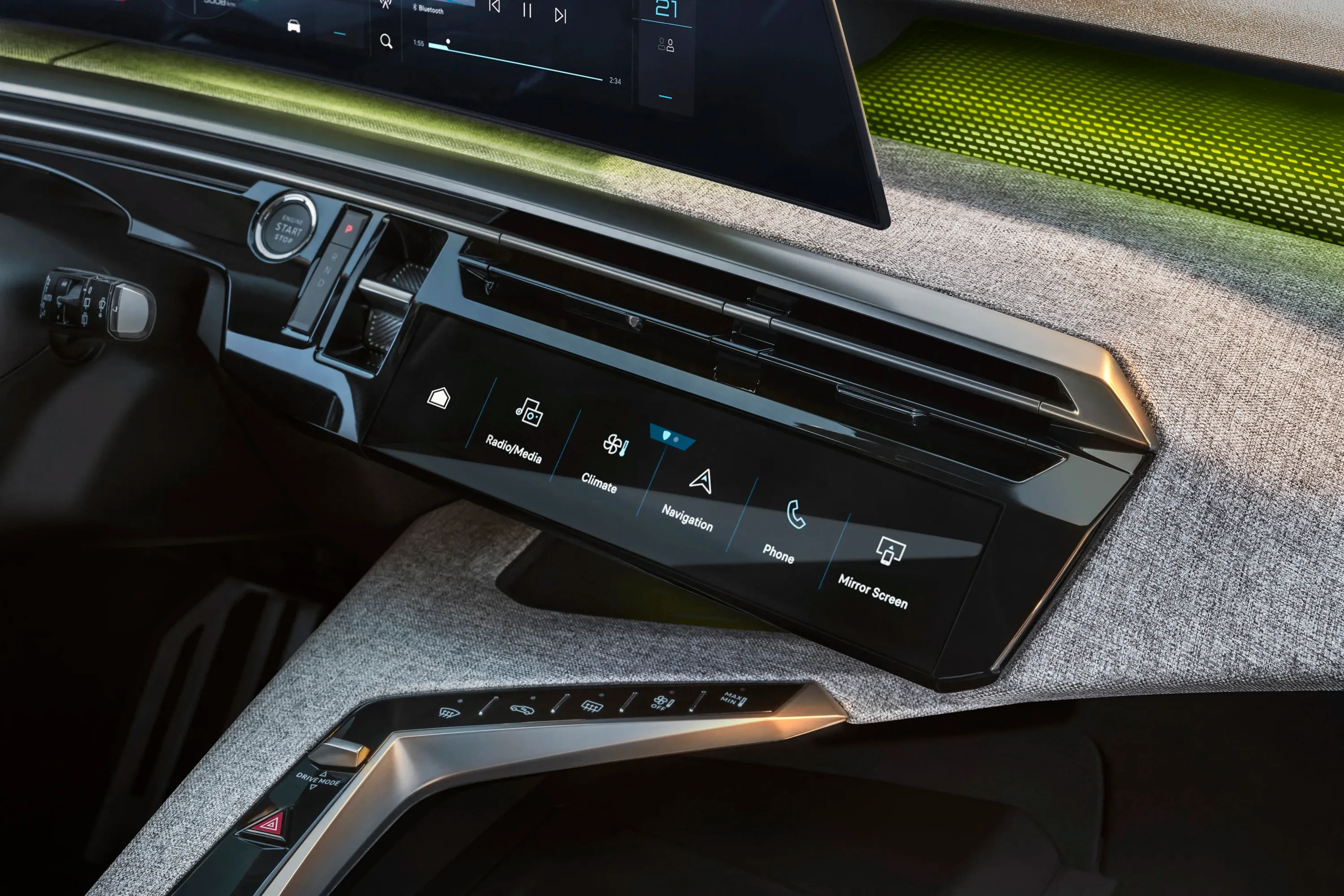 Elettronauti - Peugeot e-5008