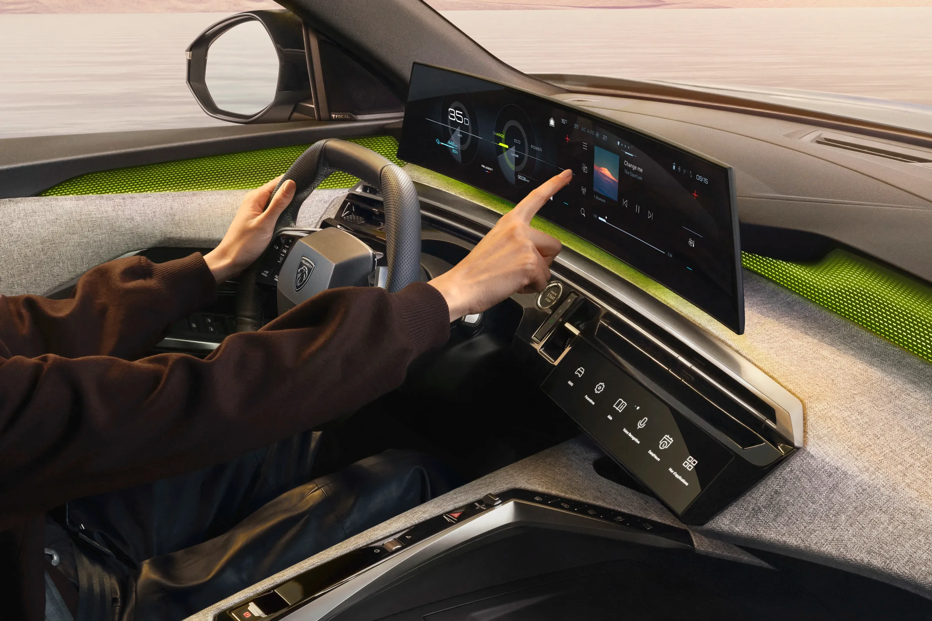 Elettronauti - Peugeot e-5008