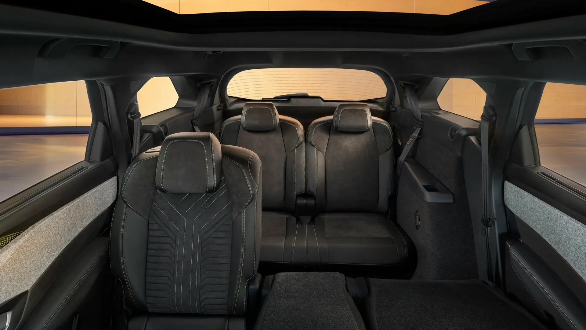 Elettronauti - Peugeot e-5008