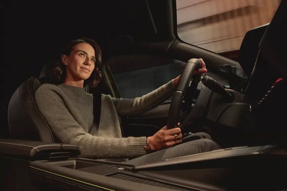 Elettronauti - Peugeot E-408 58 kWh - Nero - Plancia - Vista della plancia