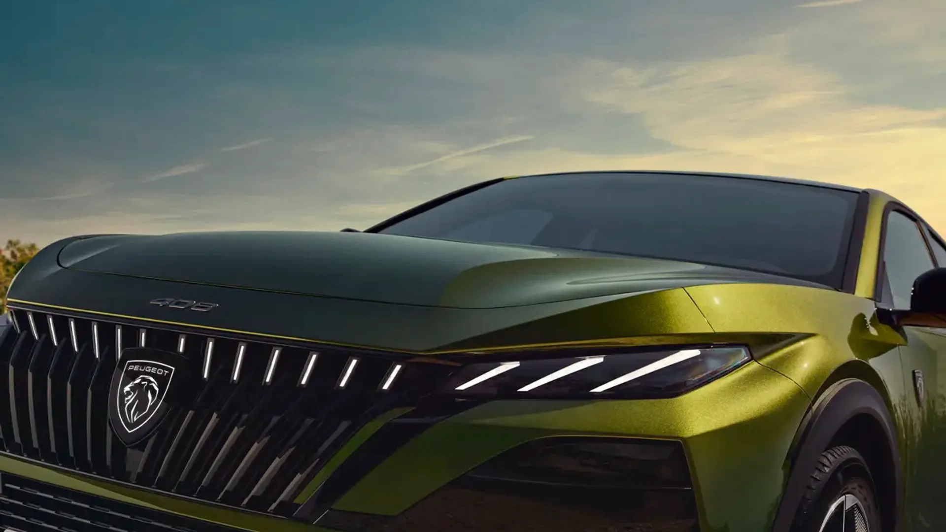 Elettronauti - Peugeot E-408 58 kWh - Grigio - Esterno - Vista anteriore a tre quarti