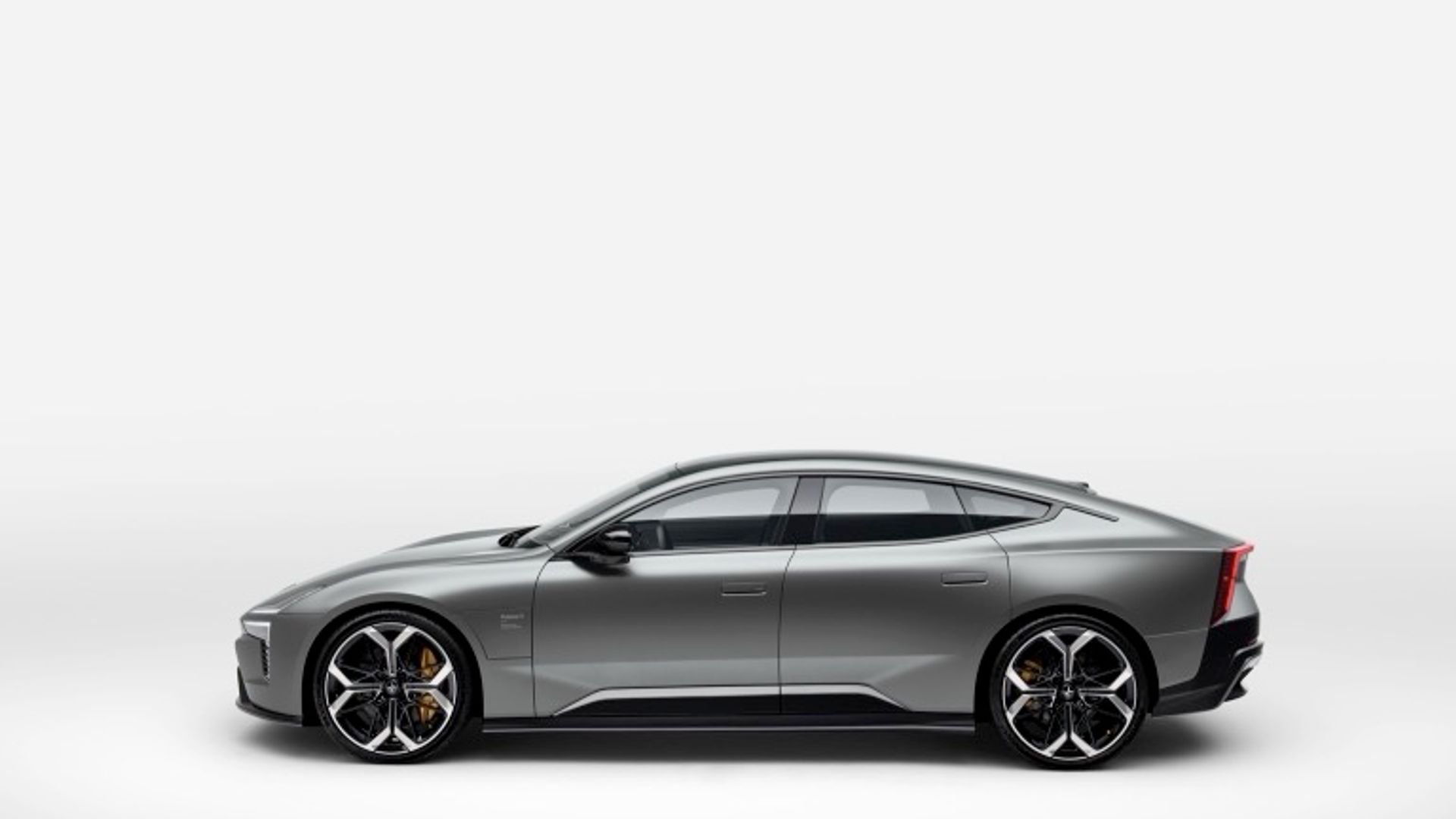 Polestar 5 Performance