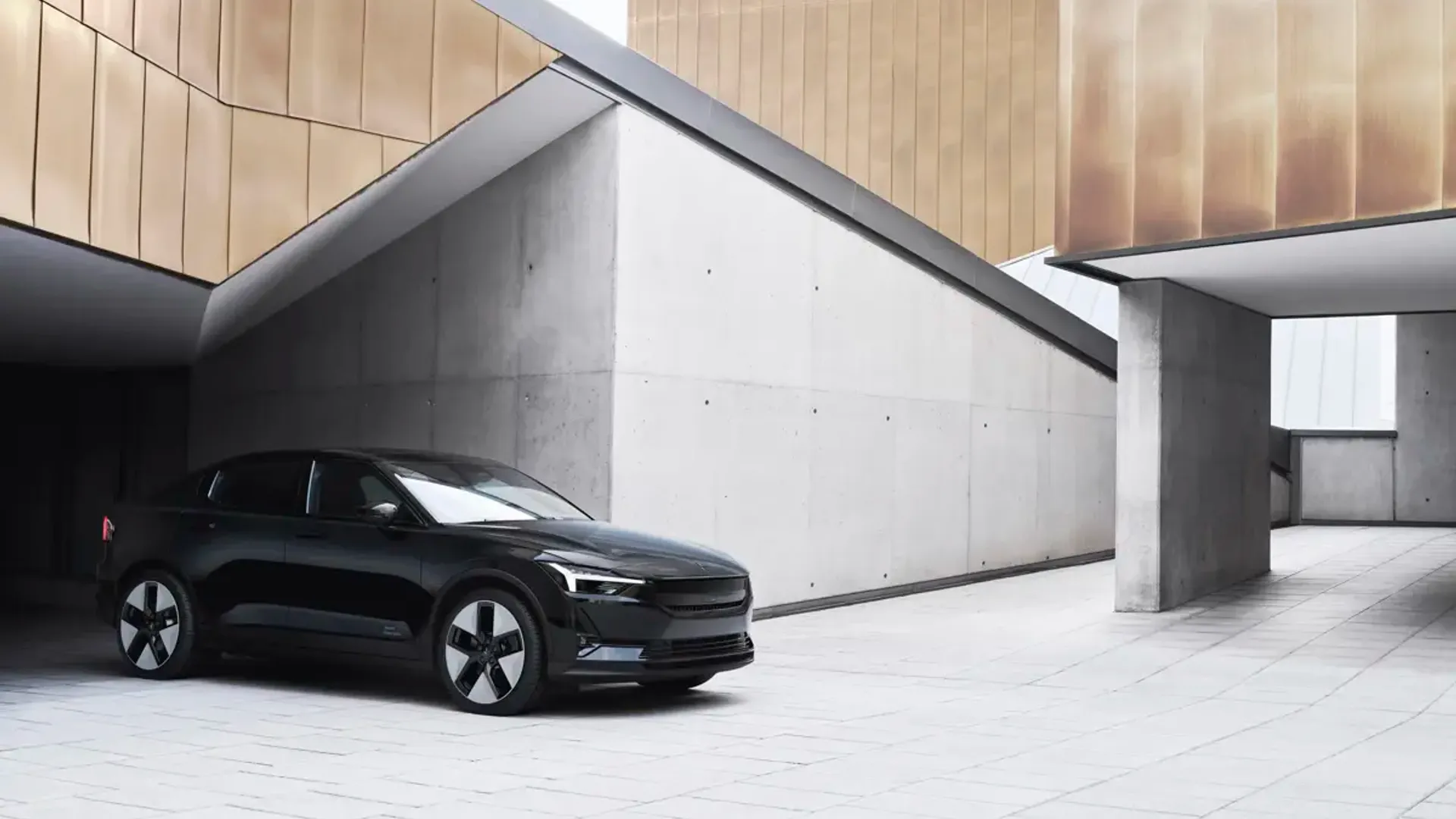 Elettronauti - Polestar 2 Long Range Dual Motor - Dark Grey - Esterno - Vista anteriore a tre quarti