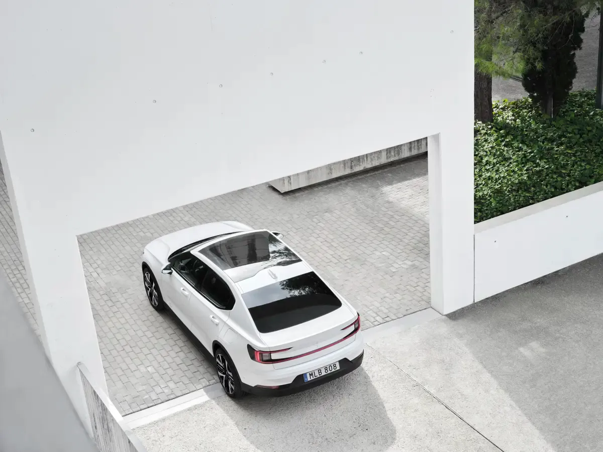 Elettronauti - Polestar 2 Long Range Dual Motor - Grigio - Esterno - Vista anteriore a tre quarti