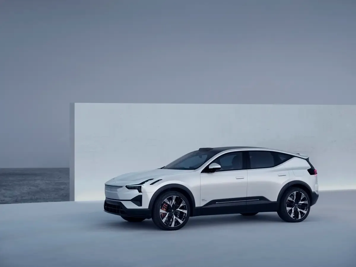 Elettronauti - Polestar 3 Long Range Dual Motor - Grigio - Esterno - Vista anteriore a tre quarti