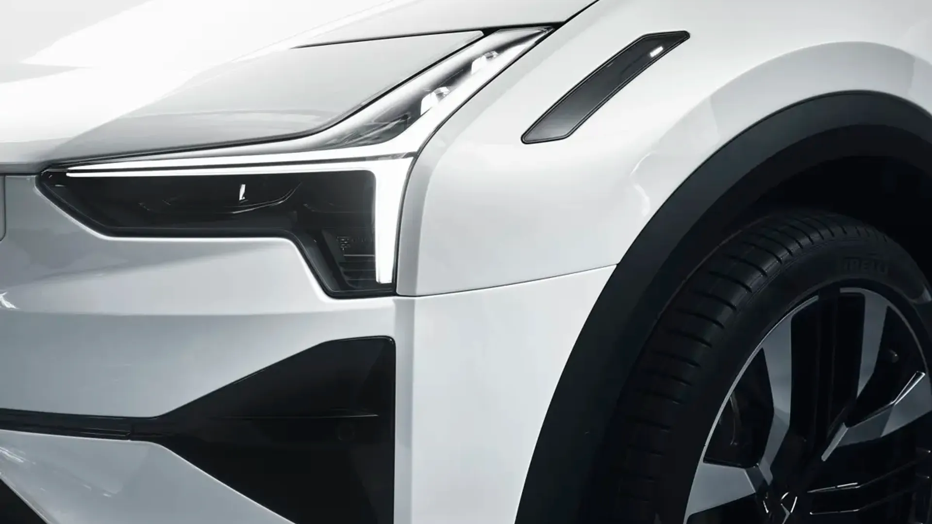 Elettronauti - Polestar 3 Long Range Dual Motor - Grigio - Esterno - Vista anteriore a tre quarti