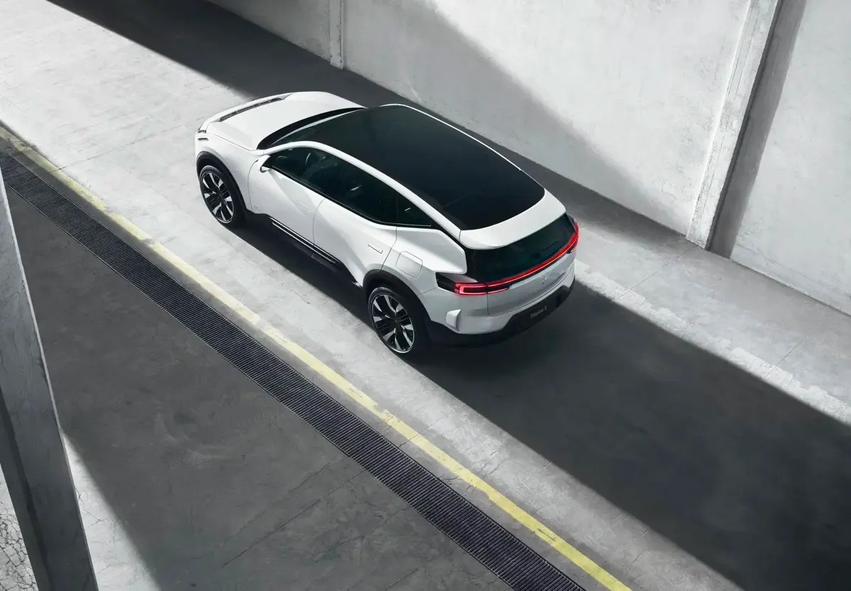 Elettronauti - Polestar 3 Long Range Dual Motor - Bianco - Esterno - Vista anteriore a tre quarti