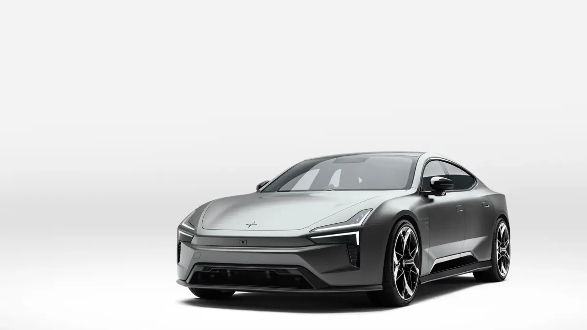 Elettronauti - Polestar 5 Dual Motor Performance - Argento - Esterno - Vista anteriore a tre quarti