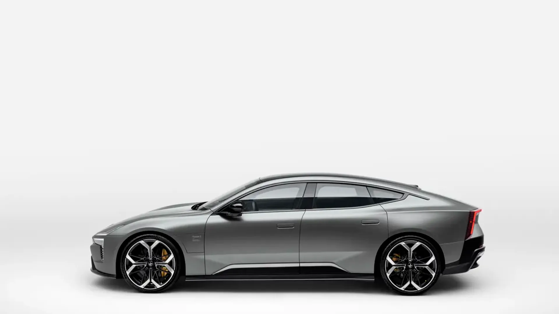 Elettronauti - Polestar 5 Dual Motor Performance - Bianco - Esterno - Vista anteriore a tre quarti