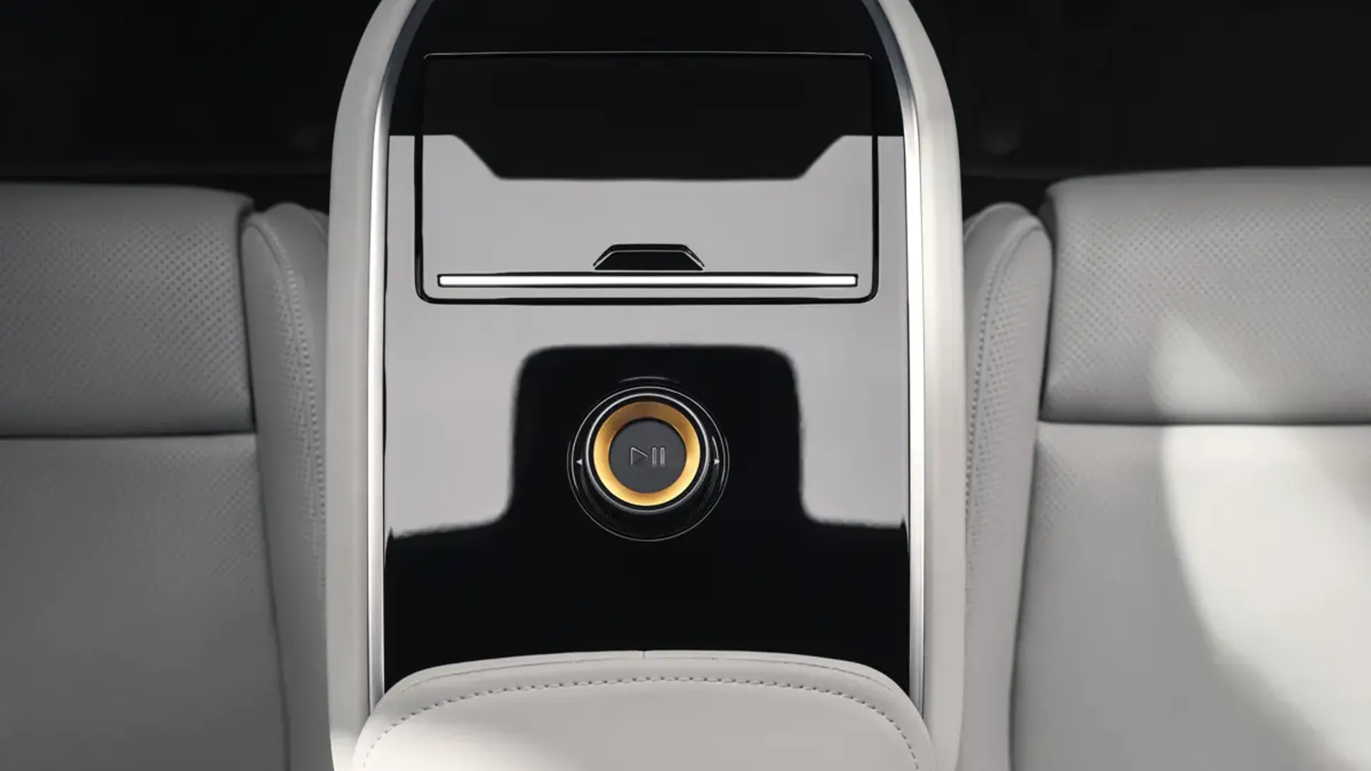 Elettronauti - Polestar 5 Dual Motor Performance - Bianco - Esterno - Vista anteriore a tre quarti