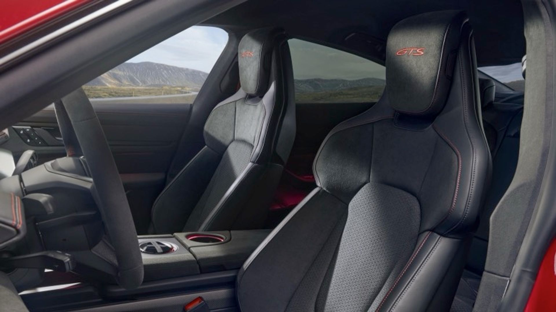 Porsche Taycan GTS Sport Turismo