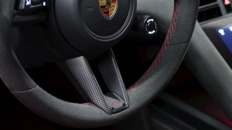 Porsche Taycan GTS Sport Turismo