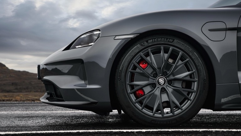 Porsche Taycan GTS Sport Turismo