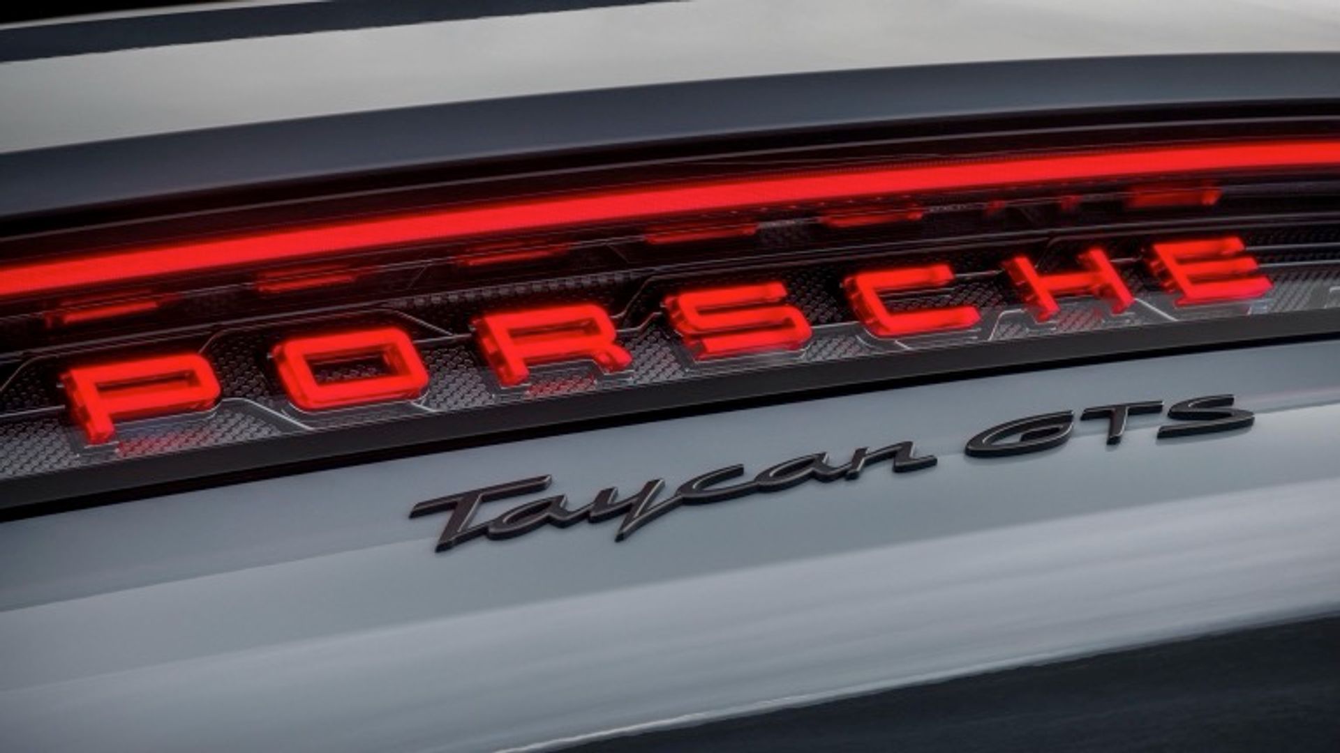 Porsche Taycan GTS Sport Turismo