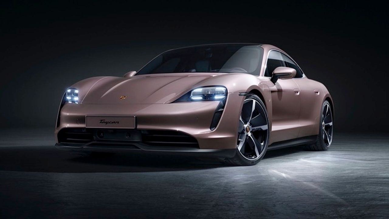 Porsche Taycan Plus