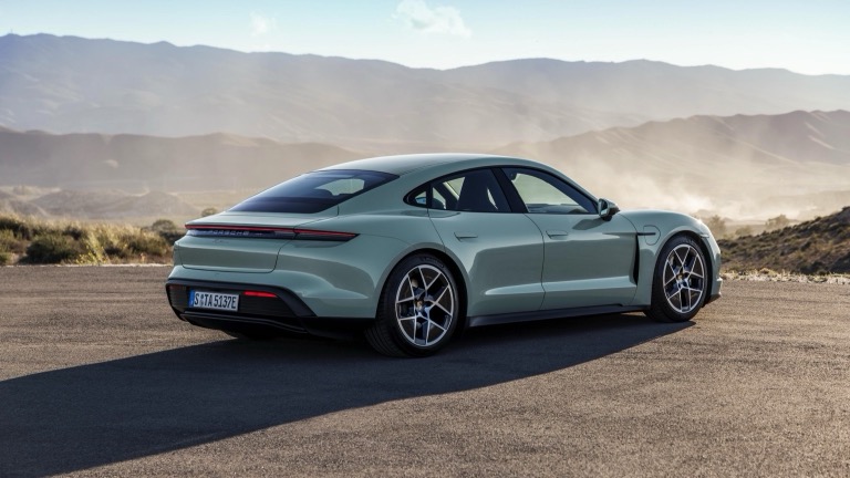 Porsche Taycan Plus