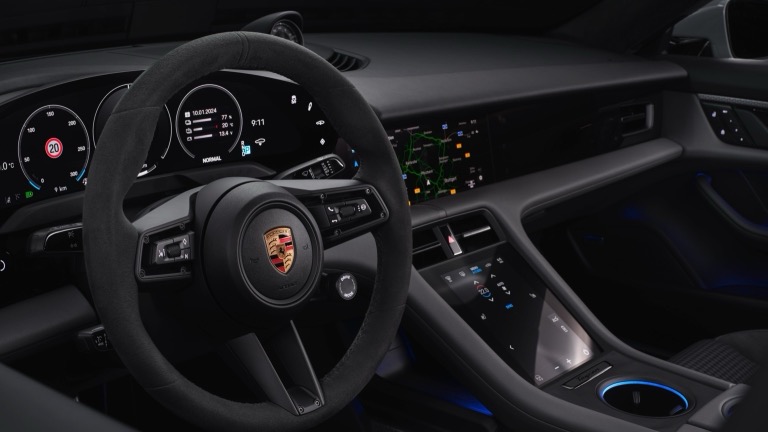 Porsche Taycan Plus