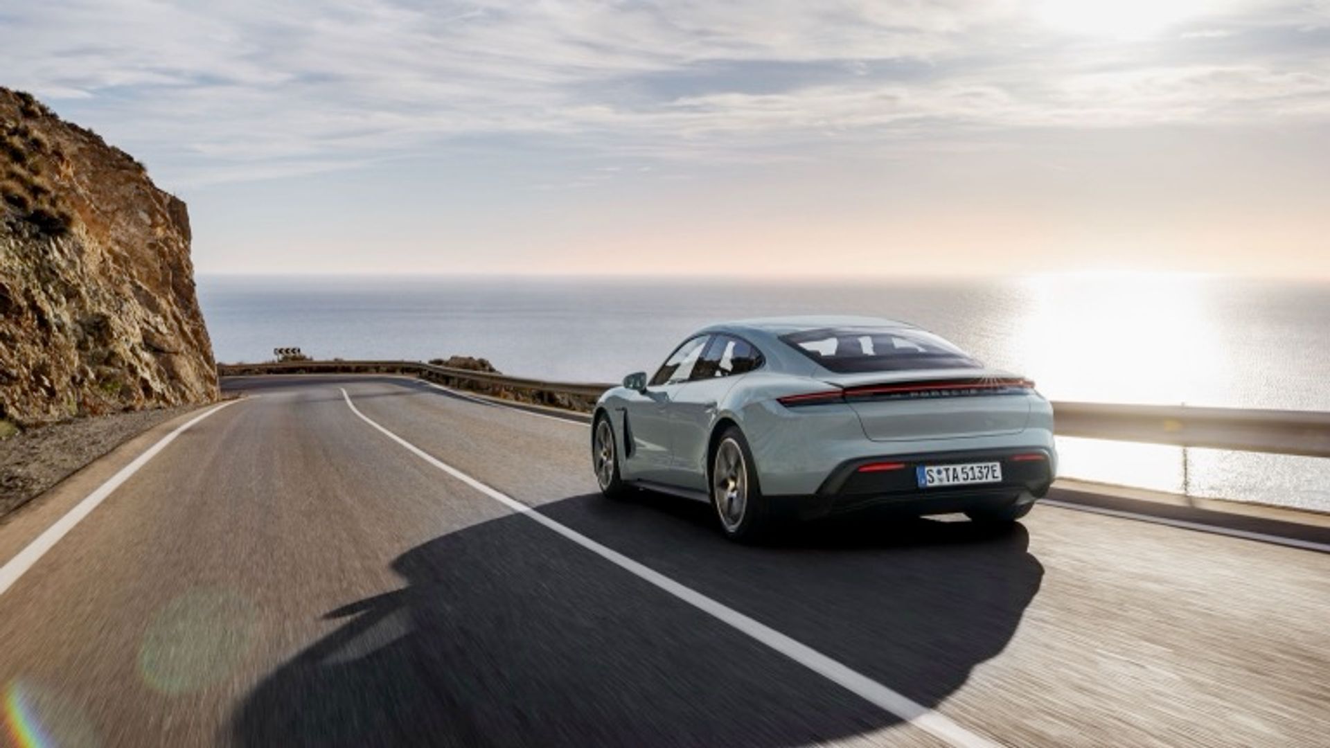Porsche Taycan Plus