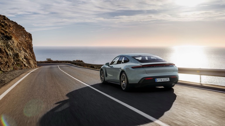 Porsche Taycan Plus