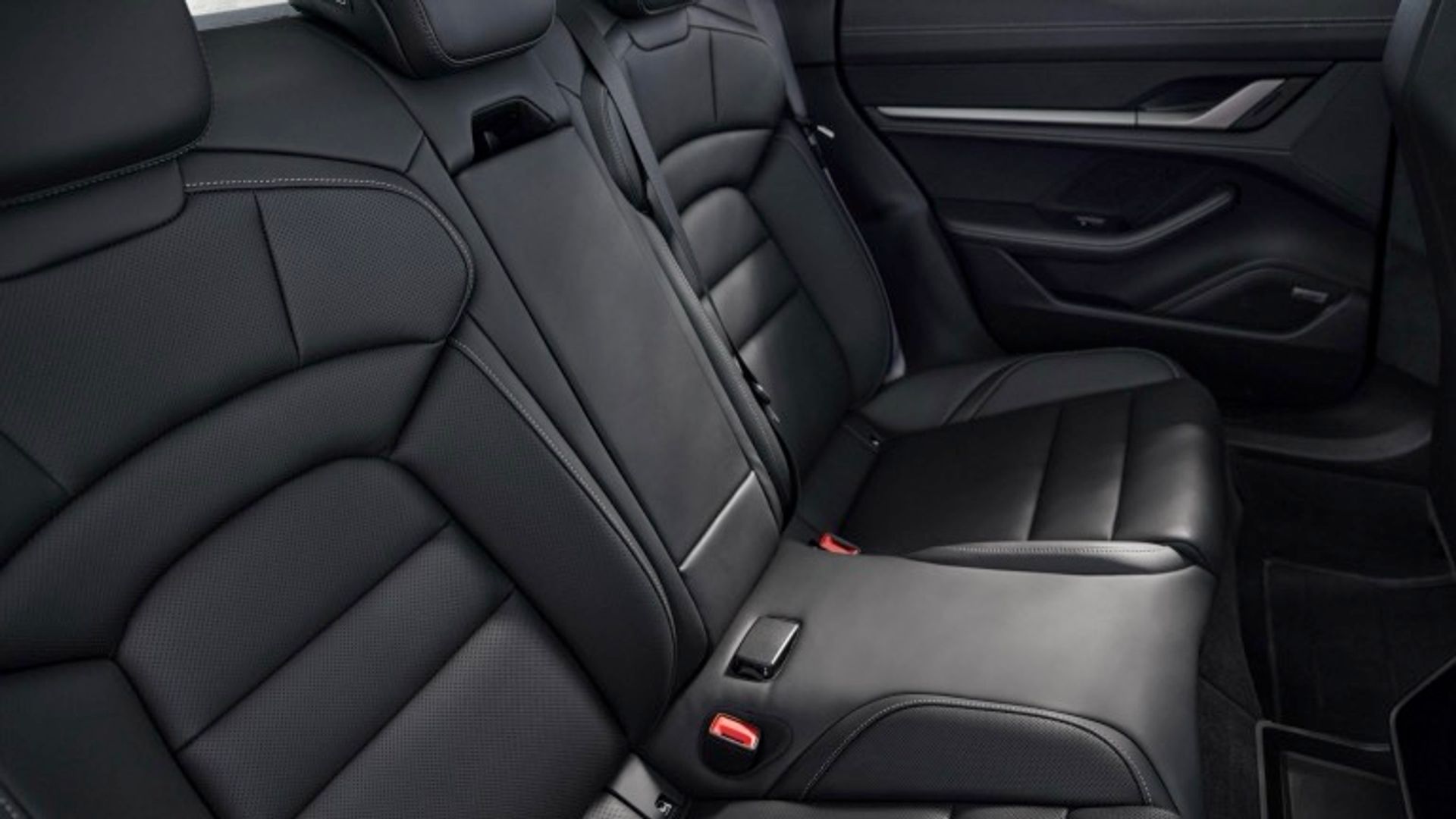 Porsche Taycan Plus Sport Turismo