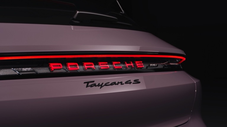Porsche Taycan Plus Sport Turismo
