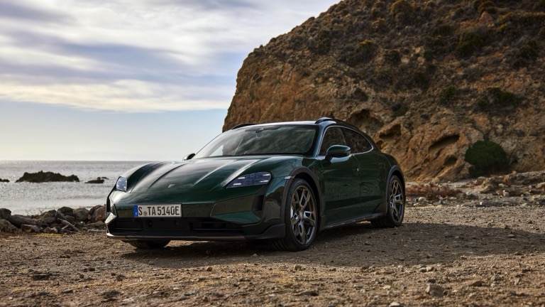 Porsche Taycan Turbo Cross Turismo