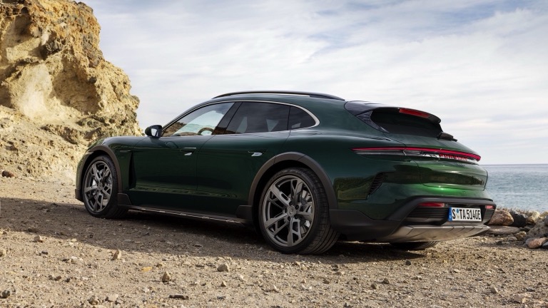 Porsche Taycan Turbo Cross Turismo