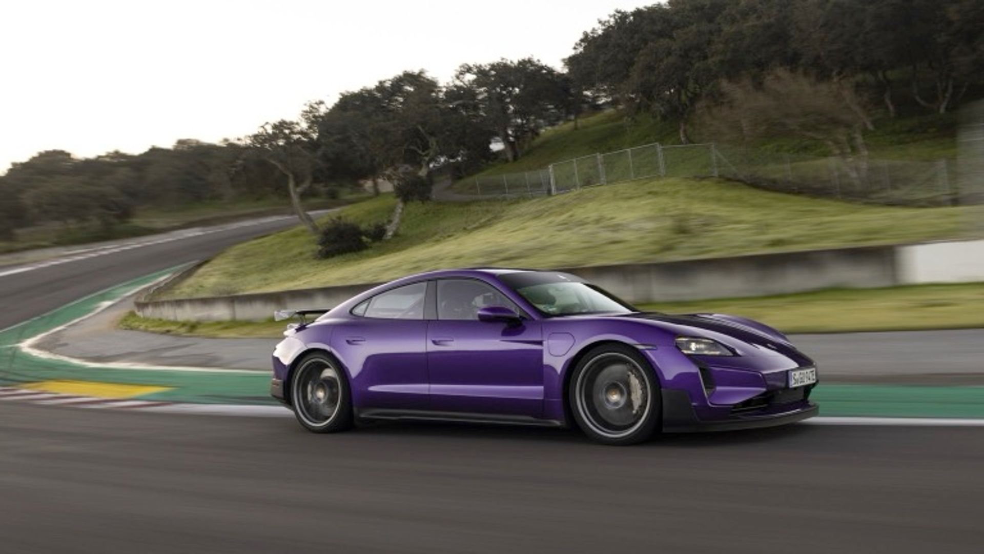 Porsche Taycan Turbo GT Weissach